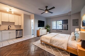 Hyde Park Terrace in Cincinnati, OH - Building Photo - Building Photo