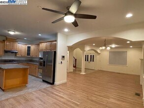 108 Lund Ave in Hayward, CA - Building Photo - Building Photo