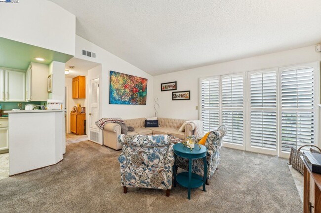 property at 38764 Huntington Cir