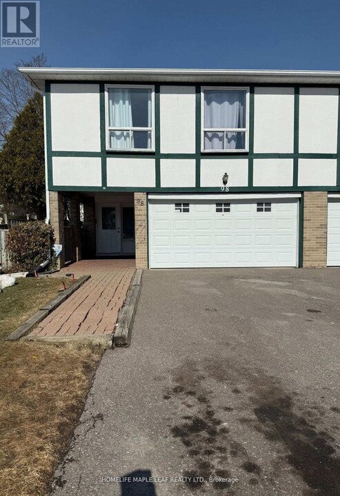 98 Griselda Crescent in Brampton, ON - Building Photo