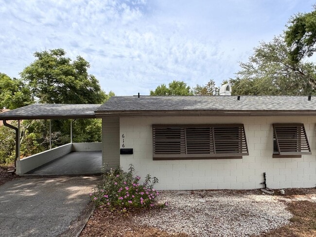 property at 616 W Osceola St