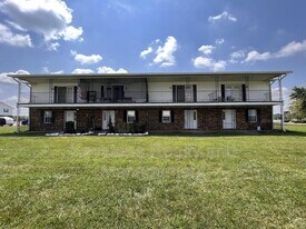 274 Thompsonville Ln in Oak Grove, KY - Building Photo