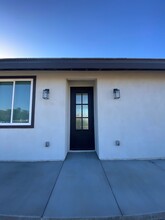 330 Latigo Ct in Norco, CA - Building Photo - Building Photo