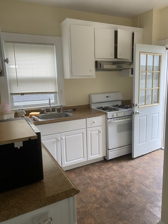property at 19 Beltran St