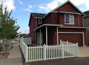 1216 SE 7th St in Battle Ground, WA - Building Photo - Building Photo