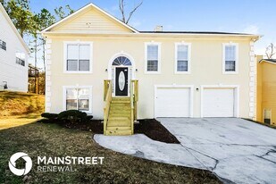 2583 Watercrest Ct in Ellenwood, GA - Building Photo