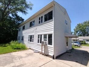 31437 Alcona Ct in Westland, MI - Building Photo - Building Photo