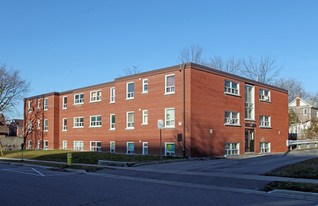 30 Colborne St E Apartments