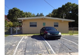 1534 NW 2nd St in Miami, FL - Building Photo - Building Photo