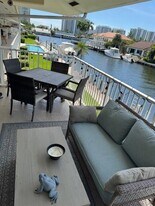 2866 NE 30th St in Fort Lauderdale, FL - Building Photo