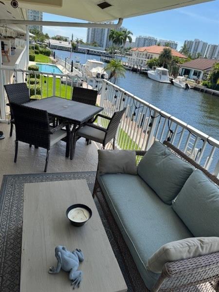 2866 NE 30th St in Fort Lauderdale, FL - Building Photo