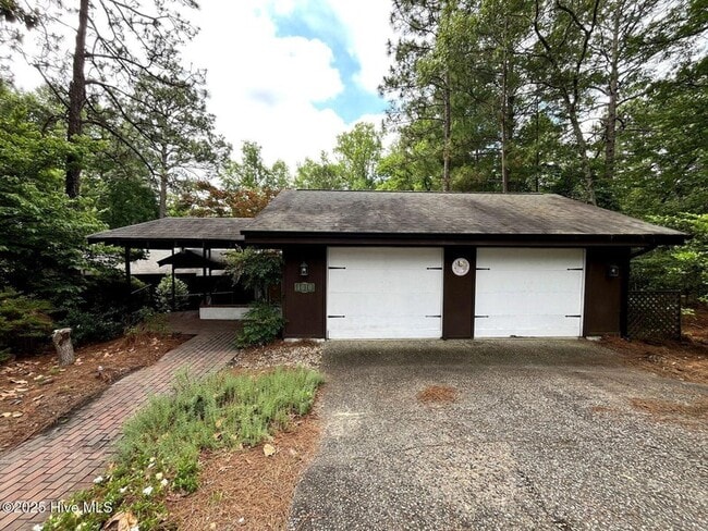 property at 1010 Monticello Dr