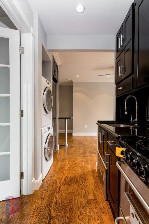 396 E 10th St in New York, NY - Building Photo - Building Photo