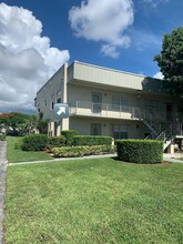 313 Monaco Blvd in Delray Beach, FL - Foto de edificio - Building Photo