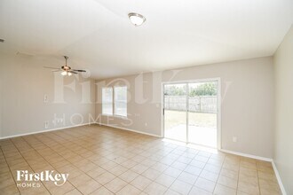 7574 Mishkie Dr in Jacksonville, FL - Building Photo - Building Photo