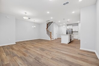 218 Fosterton Cottage Wy in Garner, NC - Foto de edificio - Building Photo