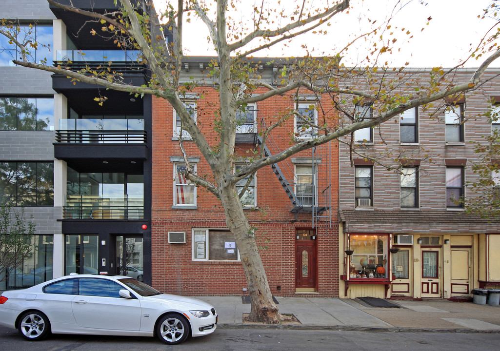 133 Wythe Ave in Brooklyn, NY - Foto de edificio