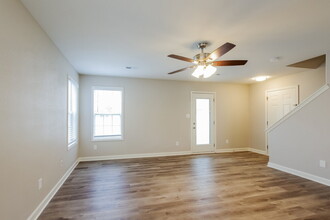 1914 Willie Worrell Dr in Charlotte, NC - Building Photo - Building Photo