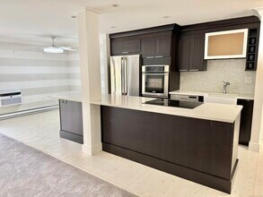 1 Linden St in Norwalk, CT - Foto de edificio - Building Photo