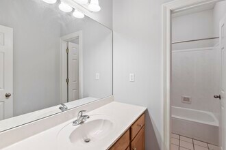 9143 Raspberry Ln in Cordova, TN - Building Photo - Building Photo