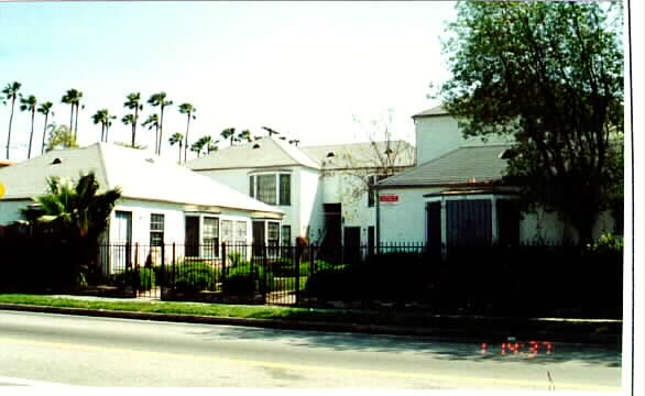 2816-2834 W Vernon Ave in Los Angeles, CA - Foto de edificio