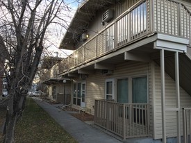 707 N 31st St Apartamentos