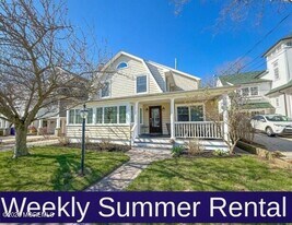 25 Ocean Ave in Manasquan, NJ - Building Photo