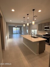 8965 W San Juan Ave in Glendale, AZ - Building Photo - Building Photo