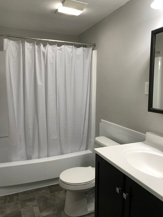 65 Webster St in Weymouth, MA - Building Photo - Building Photo