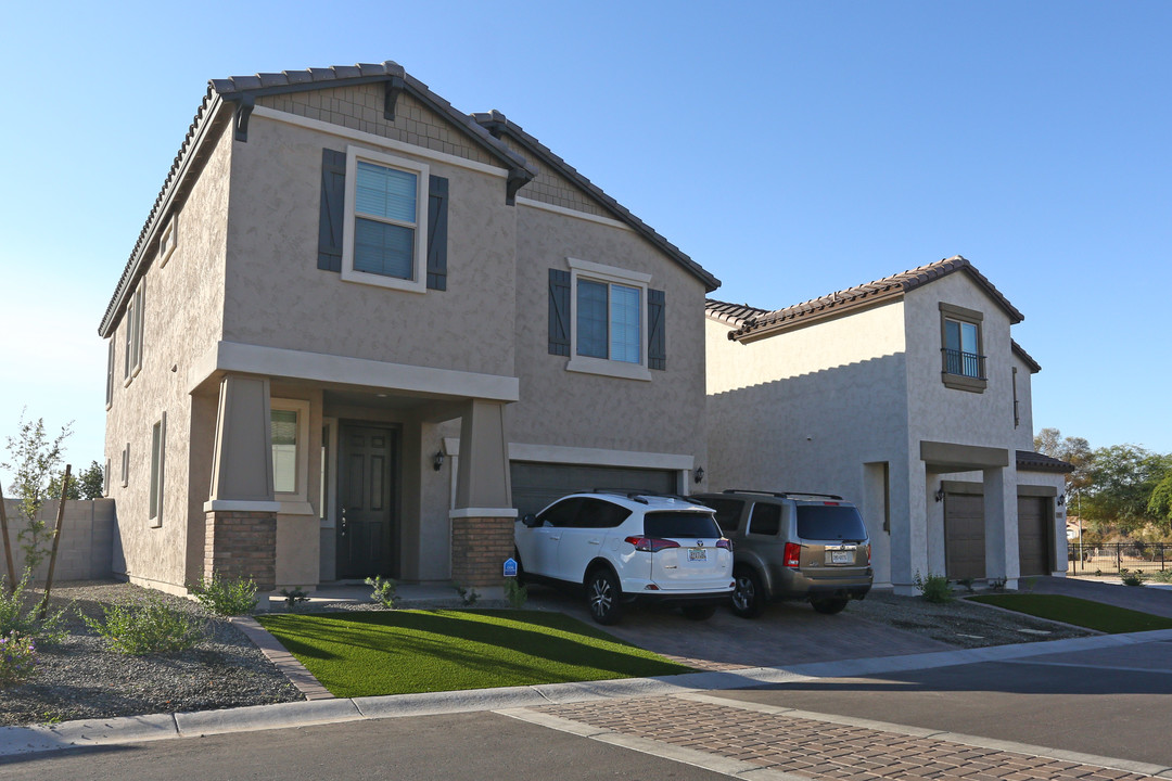 Sanctuary at Alta Mesa in Mesa, AZ - Building Photo