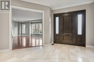15 Whitehall Rd in Toronto, ON - Building Photo - Building Photo