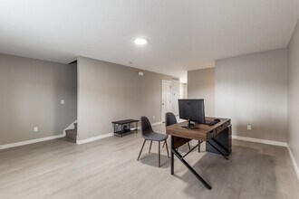 Meadowcreek Townhomes in Idaho Falls, ID - Building Photo - Building Photo