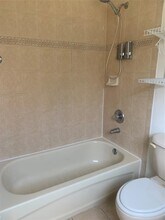 11159 NW 80th Ln in Miami, FL - Building Photo - Building Photo