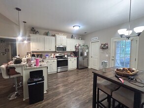 101 Sweet Briar Trail in Statesboro, GA - Building Photo - Building Photo
