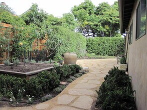 1129 Church Lane in Carpinteria, CA - Building Photo - Building Photo