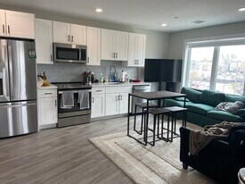 210 Old Colony Ave, Unit 303 in Boston, MA - Building Photo