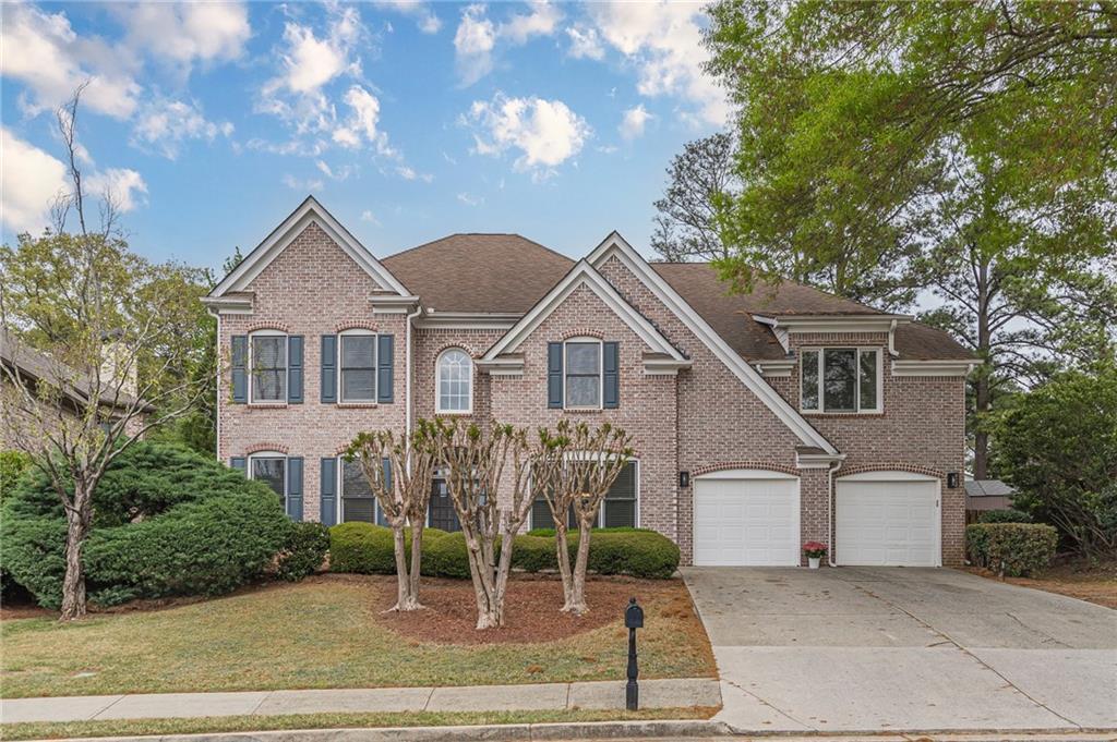 1683 Harlington Rd in Smyrna, GA - Foto de edificio