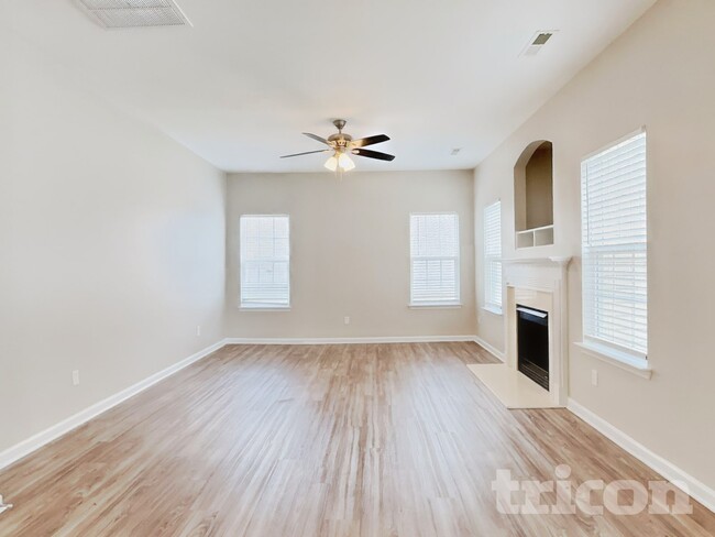 4493 Paula Dr in Winston-Salem, NC - Building Photo - Building Photo