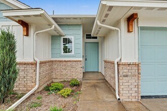 8601 NW 76th St in Oklahoma City, OK - Building Photo - Building Photo