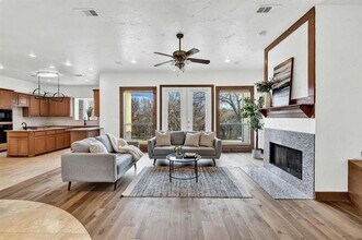 324 Rolling Oaks Ridge in Cedar Hill, TX - Building Photo - Building Photo