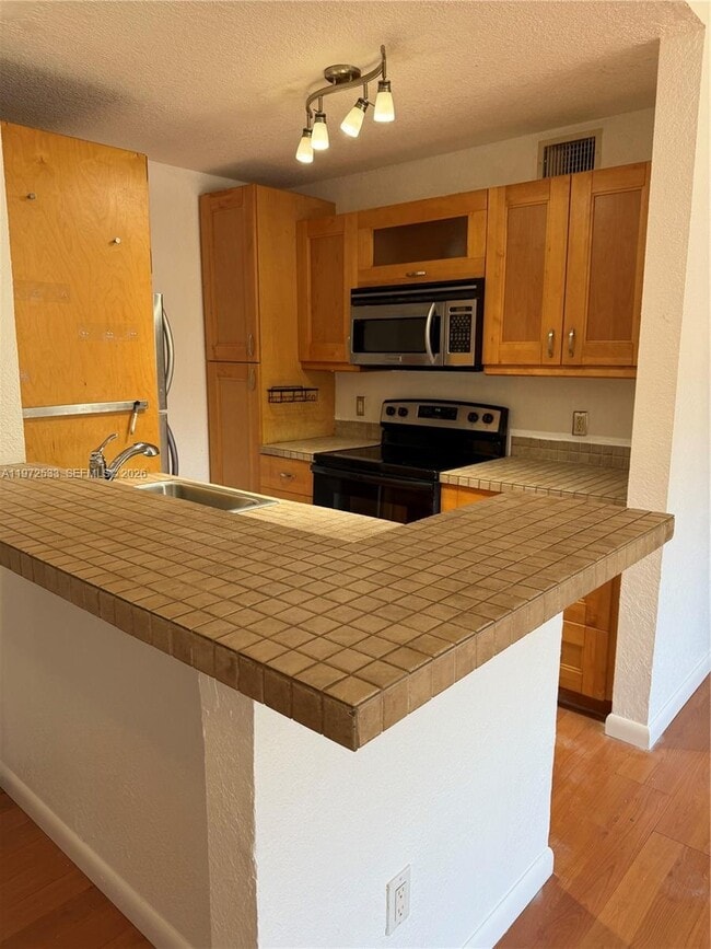 4421 W McNab Rd in Pompano Beach, FL - Building Photo - Building Photo