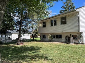 17 Todd Ln in Newark, DE - Foto de edificio - Building Photo