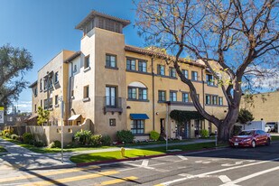 HFL Sequoia Apartments in Van Nuys, CA - Building Photo