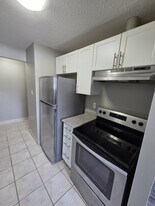 93 Westwood Dr in Kitchener, ON - Building Photo