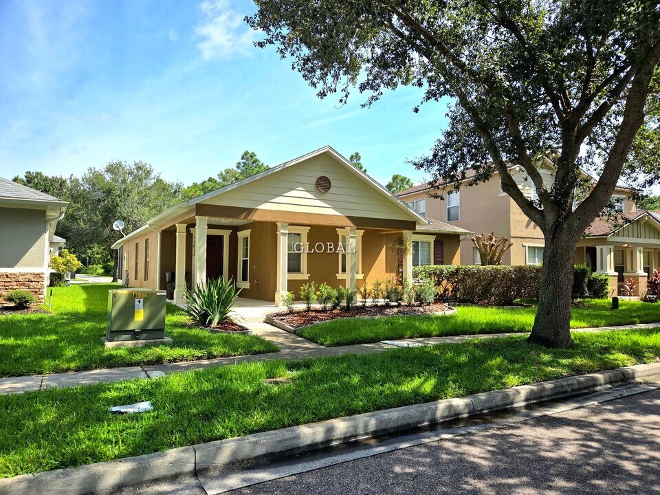 13613 Phoenix Dr in Orlando, FL - Building Photo