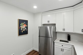 140 Commonwealth Ave in Buffalo, NY - Building Photo - Building Photo