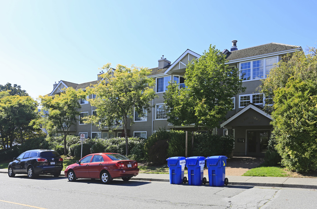 Cameo Terrace in White Rock, BC - Building Photo