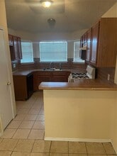 5615 Gineridge Dr in Houston, TX - Building Photo - Building Photo