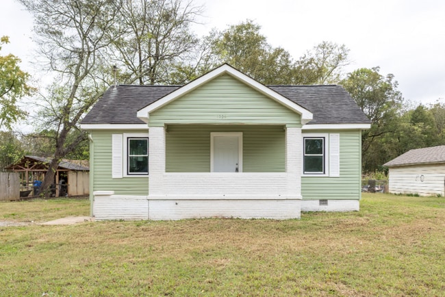 1223 2nd St SW in Decatur, AL - Foto de edificio - Building Photo