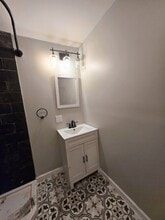 457 Admiral St in Providence, RI - Building Photo - Building Photo